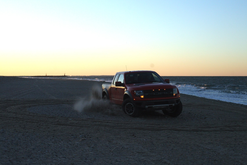 Illustration for article titled Hooning The Ford Raptor